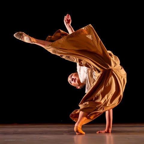 Chloe Lin Swoiskin · performance